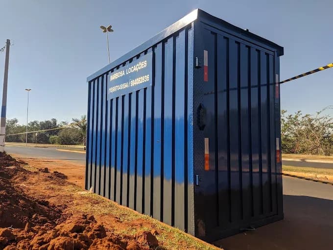 Container real identificado com a marca Barbosa Locações em Guariba
